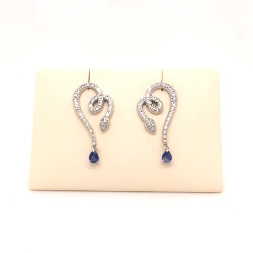 Σκουλαρίκια